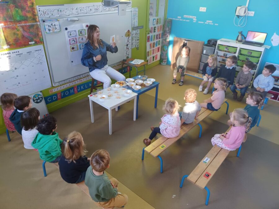 La journée du goût dans la classe de TPS/PS/MS de madame Kermadé par Ludivine